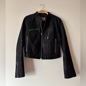 Levi’s Black Oiled Suede 100% Leather Metallic Crop Biker Jacket Size Medium